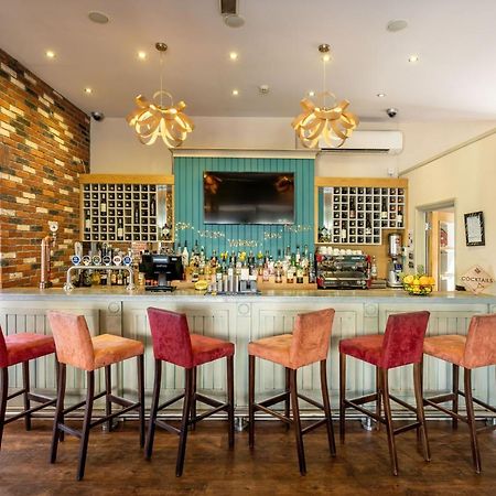 The Inn Hotel Bar And Restaurant Saint Helier Jersey Eksteriør bilde
