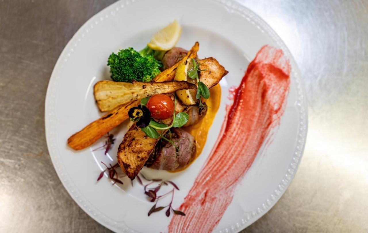 The Inn Hotel Bar And Restaurant Saint Helier Jersey Eksteriør bilde