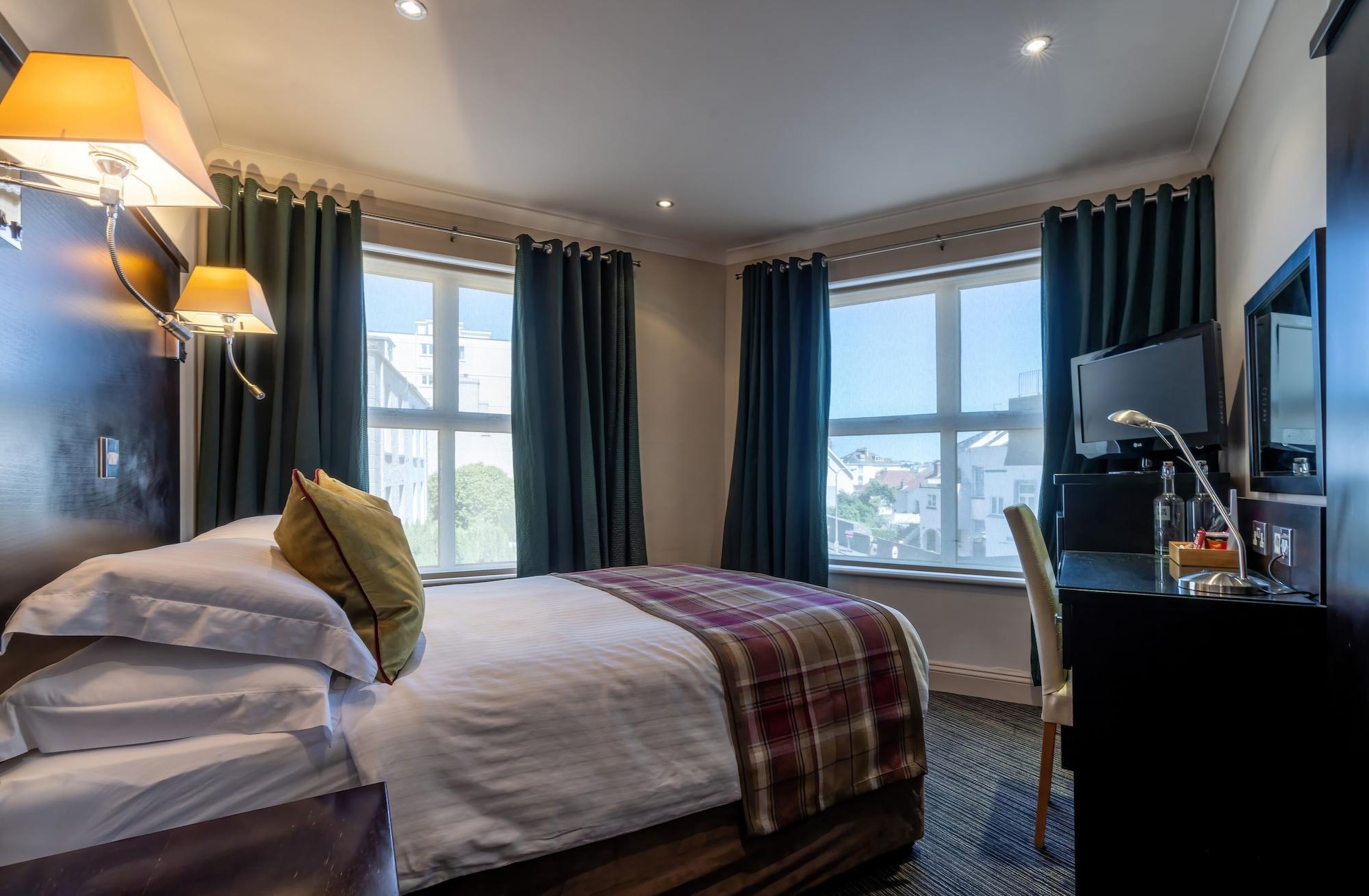The Inn Hotel Bar And Restaurant Saint Helier Jersey Eksteriør bilde