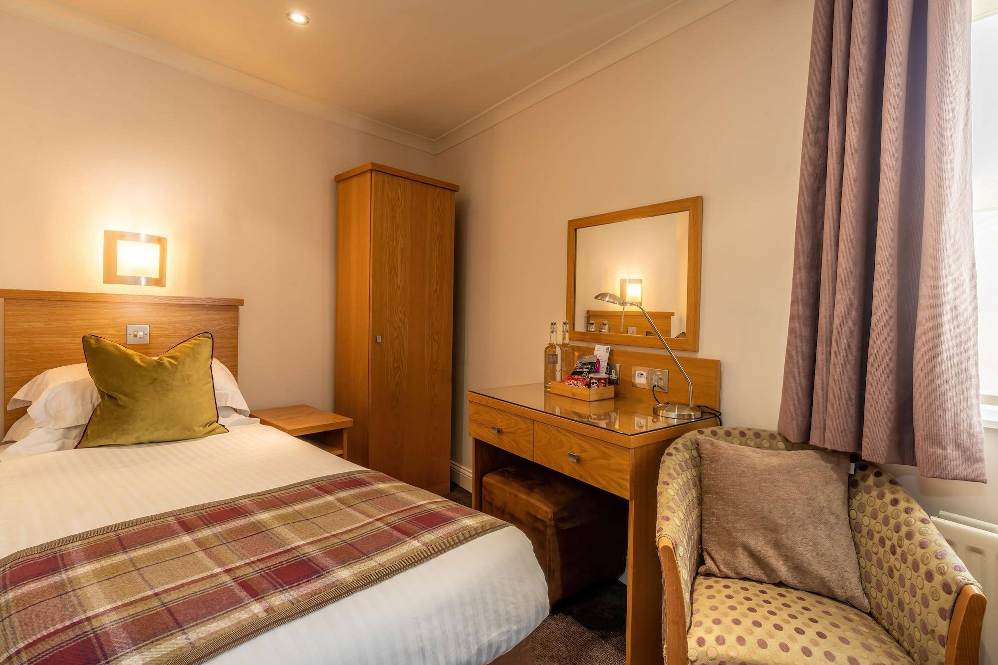 The Inn Hotel Bar And Restaurant Saint Helier Jersey Eksteriør bilde