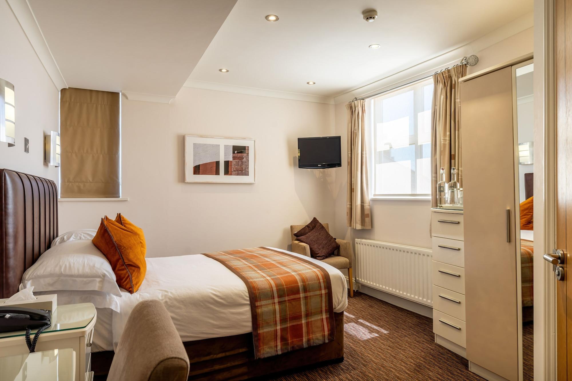 The Inn Hotel Bar And Restaurant Saint Helier Jersey Eksteriør bilde