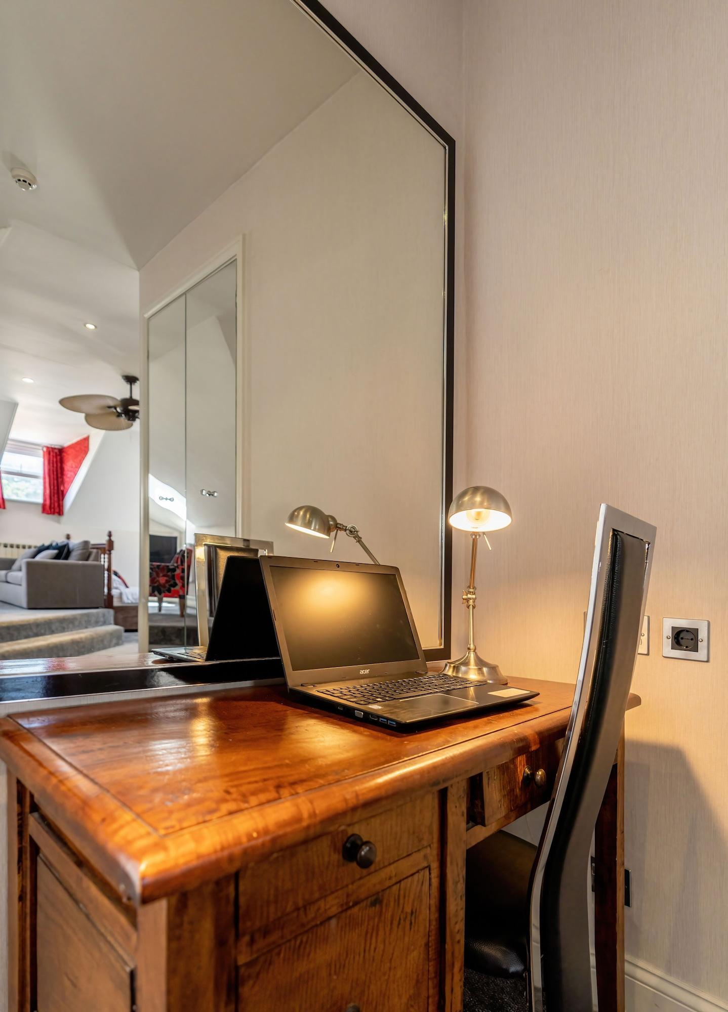 The Inn Hotel Bar And Restaurant Saint Helier Jersey Eksteriør bilde